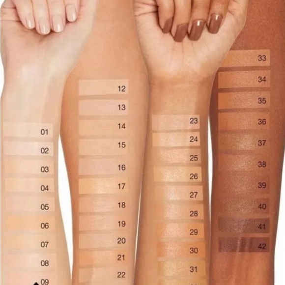 Clinique Even Better Makeup Broad Spectrum SPF 15 Foundation #16 Buff
NIB Sealed - Picture 5 of 11